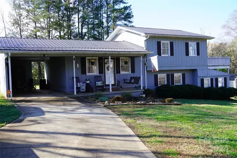 580 Pontiac Dr, Shelby, NC 28152