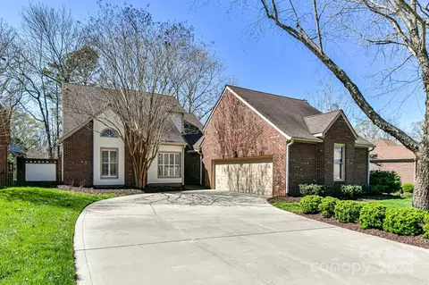 4931 Megan Ln, Charlotte, NC 28226