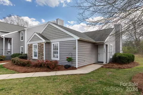 1826 Fairlawn Ct, Rock Hill, SC 29732