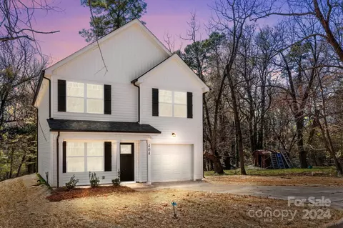 404 E Blume St, Landis, NC 28088