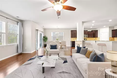 10706 Sapphire Trl, Davidson, NC 28036 photo 6