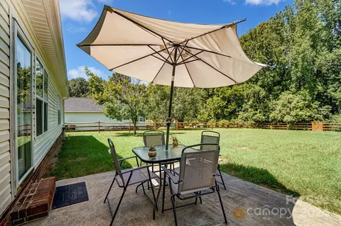 Exterior - 2517 River Chase Dr, Monroe, NC 28110 photo 2 of 2