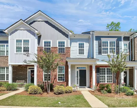 642 Sweet Bonnie Ln, Belmont, NC 28012