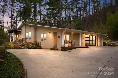 16 Brookwood Rd, Asheville, NC 28804