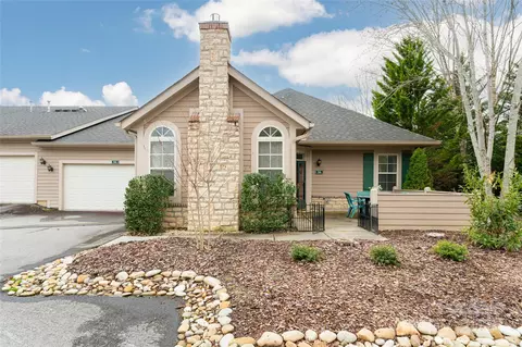 16 Mountain Meadow Cir, Weaverville, NC 28787