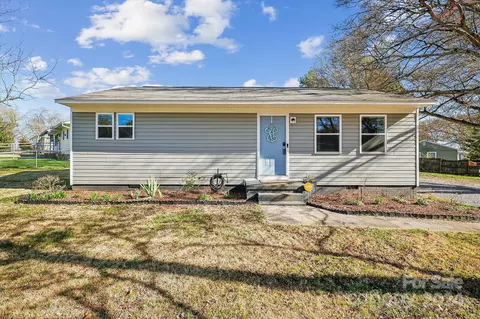 912 Broad St, Gastonia, NC 28054