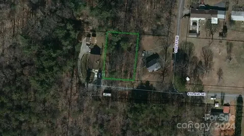 8 Th Se Ave SE, Conover, NC 28613 photo 2