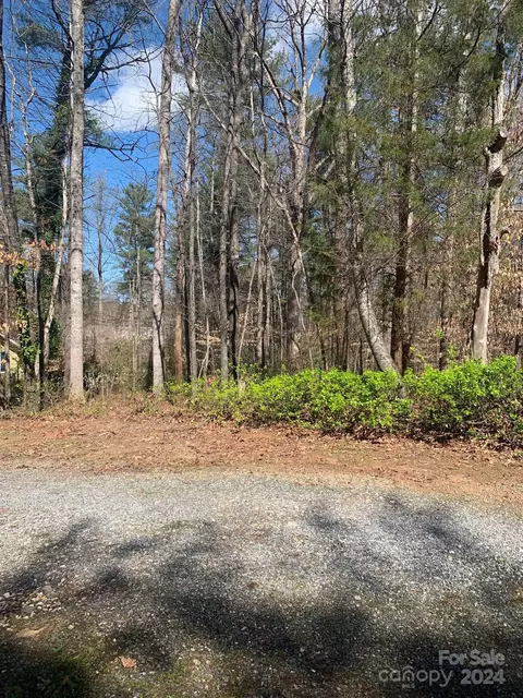 8 Th Se Ave SE, Conover, NC 28613 photo 4