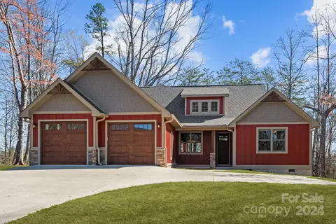 173 Wilson Ct, Lake Lure, NC 28746