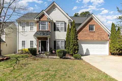 2921 Oakdale Pasture Dr, Charlotte, NC 28216