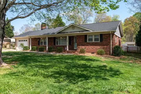 108 Dunlap Loop, Statesville, NC 28625
