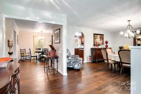 Entry Way - 256 Mistletoe Ln, Sylva, NC 28779 photo 1 of 2