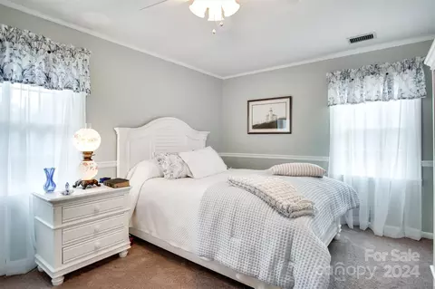 Bedroom - 256 Mistletoe Ln, Sylva, NC 28779 photo 3 of 6