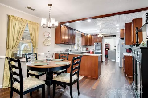Dining - 256 Mistletoe Ln, Sylva, NC 28779 photo 4 of 5