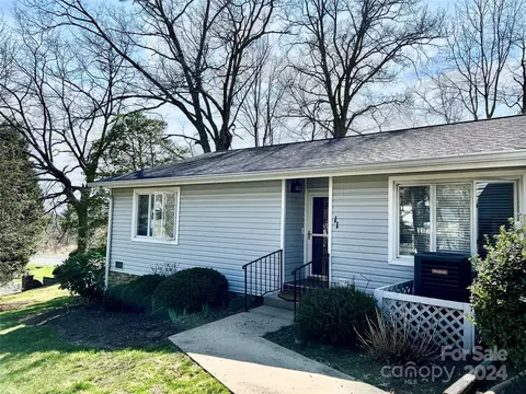 11 Hollybrook 1 Dr #1, Asheville, NC 28803