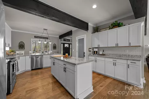 Kitchen - 165 Riverwalk Dr, Salisbury, NC 28146 photo 3 of 6
