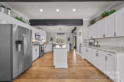 Kitchen - 165 Riverwalk Dr, Salisbury, NC 28146 photo 2 of 6