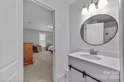 Bath - 165 Riverwalk Dr, Salisbury, NC 28146 photo 6 of 6