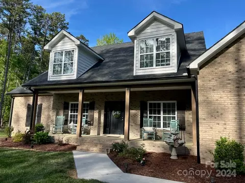Exterior - 165 Riverwalk Dr, Salisbury, NC 28146 photo 4 of 12