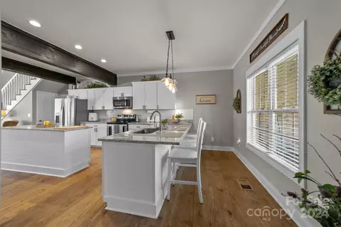 Kitchen - 165 Riverwalk Dr, Salisbury, NC 28146 photo 4 of 6