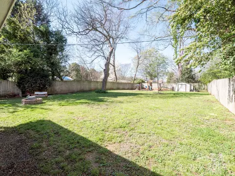 Exterior - 309 Houston E St E, Monroe, NC 28112 photo 8 of 12
