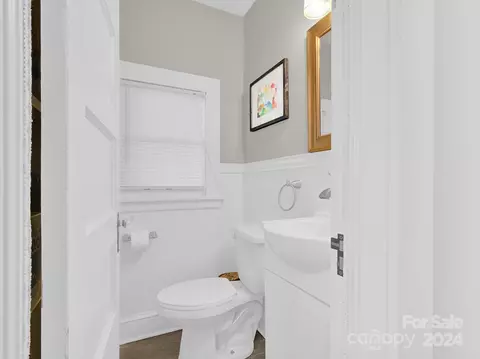 Bath - 309 Houston E St E, Monroe, NC 28112 photo 1 of 4