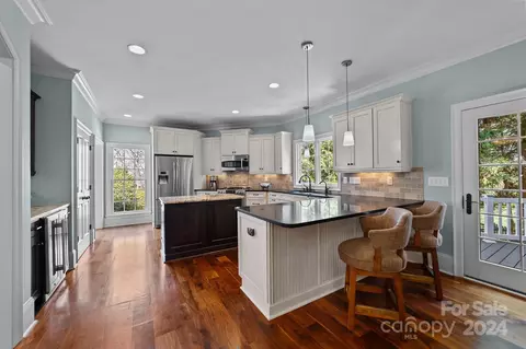 Kitchen - 18910 Mountainview Dr, Cornelius, NC 28031 photo 3 of 3