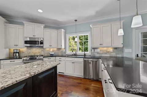 Kitchen - 18910 Mountainview Dr, Cornelius, NC 28031 photo 1 of 3