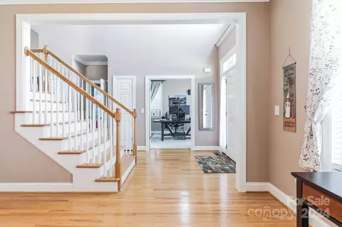 Entry Way - 207 Cirrus Ln, Gilbert, SC 29054 photo 2 of 4