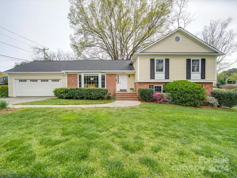 2807 Eastburn Rd, Charlotte, NC 28210