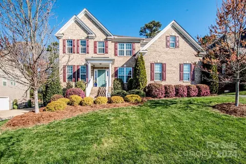 3987 Langtree Dr, Harrisburg, NC 28075