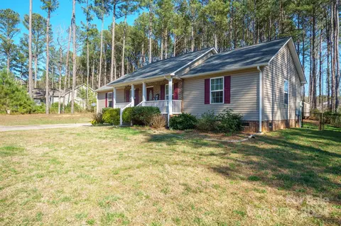 106 Mel Ln, Crouse, NC 28033 photo 4