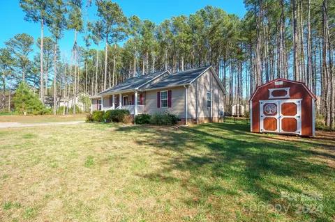 106 Mel Ln, Crouse, NC 28033 photo 3