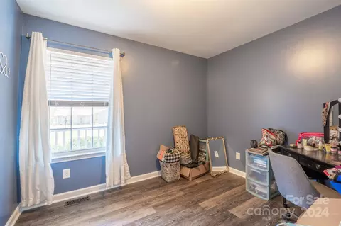 106 Mel Ln, Crouse, NC 28033 photo 23