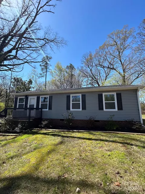 Exterior - 312 Pinetree Dr, Salisbury, NC 28144 photo 7 of 11