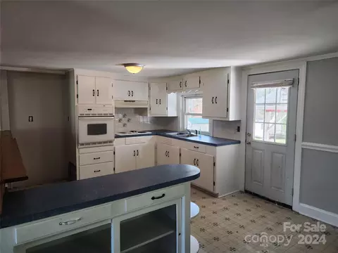 602 Walker St, Kannapolis, NC 28081 photo 5