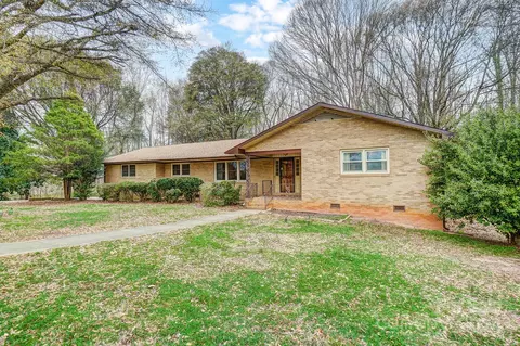 2510 Ozark Ave, Gastonia, NC 28054