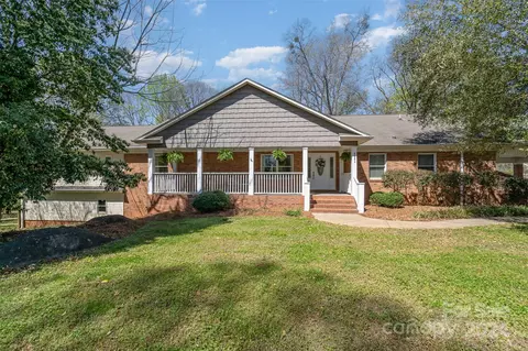 4601 Mt Holly Huntersville Rd, Charlotte, NC 28216