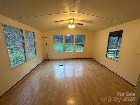 320 Board Tree Rd, Marshall, NC 28753 photo 12