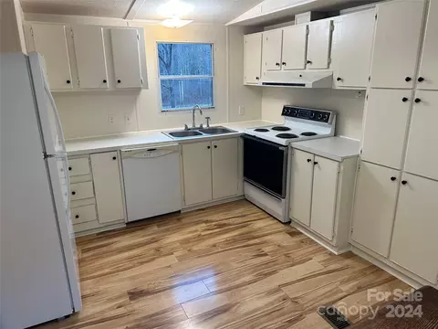 320 Board Tree Rd, Marshall, NC 28753 photo 17