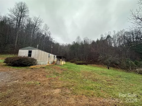 320 Board Tree Rd, Marshall, NC 28753 photo 11