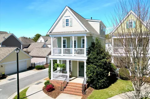 302 Bridges Farm Rd, Mooresville, NC 28115