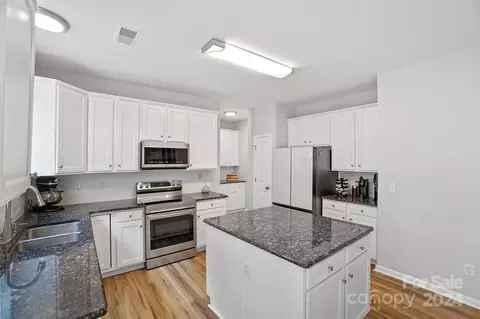 Kitchen - 6119 Morning Mist End End, Fort Mill, SC 29708 photo 1 of 3