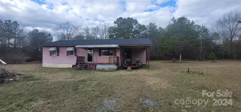 4344 Pauls Rd, Edgemoor, SC 29712