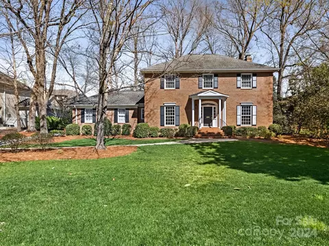 3853 Bonwood Dr, Charlotte, NC 28211