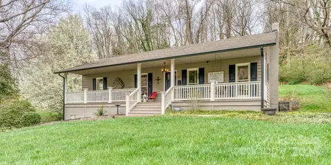 118 Spooks Branch Rd, Asheville, NC 28804