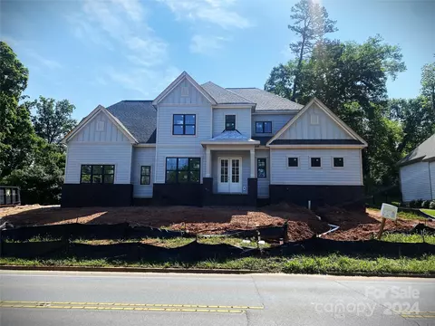 218 N Central Ave, Belmont, NC 28012