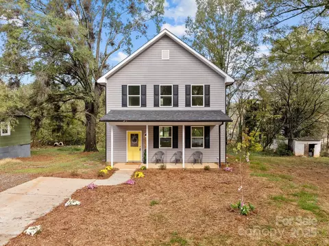 310 New Bern Ave, Statesville, NC 28677