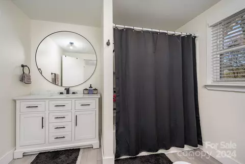 Bath - 612 Deese St, Monroe, NC 28112 photo 1 of 1