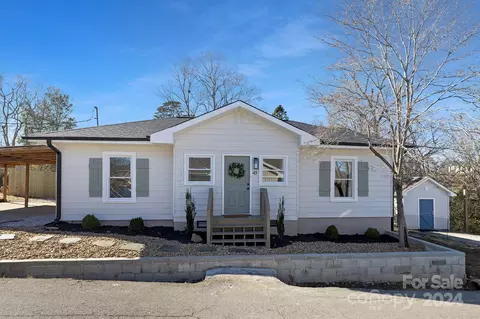 45 Court St, Belmont, NC 28012